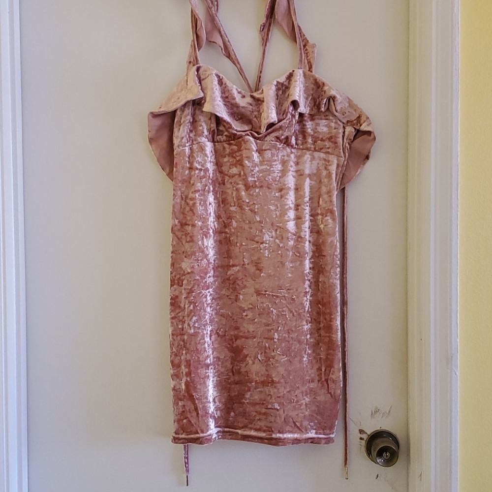 •Essue•Velvet Dress